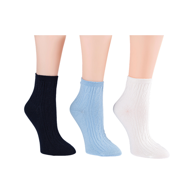 Women's Cable Knit Ankle Socks
