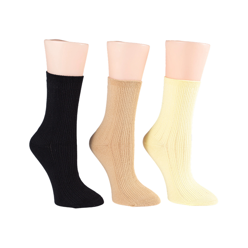 Mga Medyas na Vertical Striped ng Pambabae