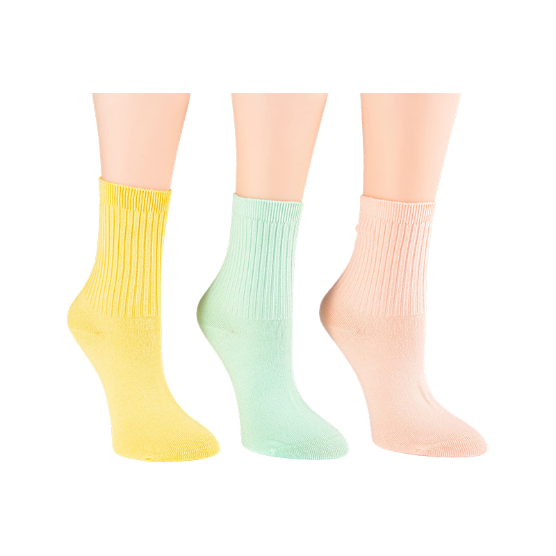 Pambabaeng Ribbed Socks
